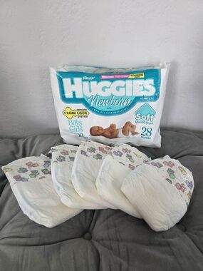 Vintage Huggies Leak Lock Newborn Diapers White Pack of 14